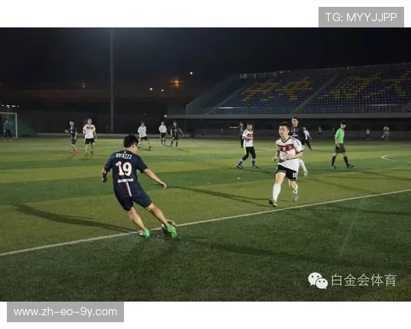 从足球魔力现象探究竞技体育中激情信念与团队精神的心理动力机制